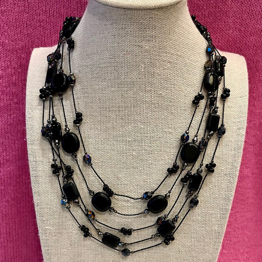 Black Beads X Cinco Strands